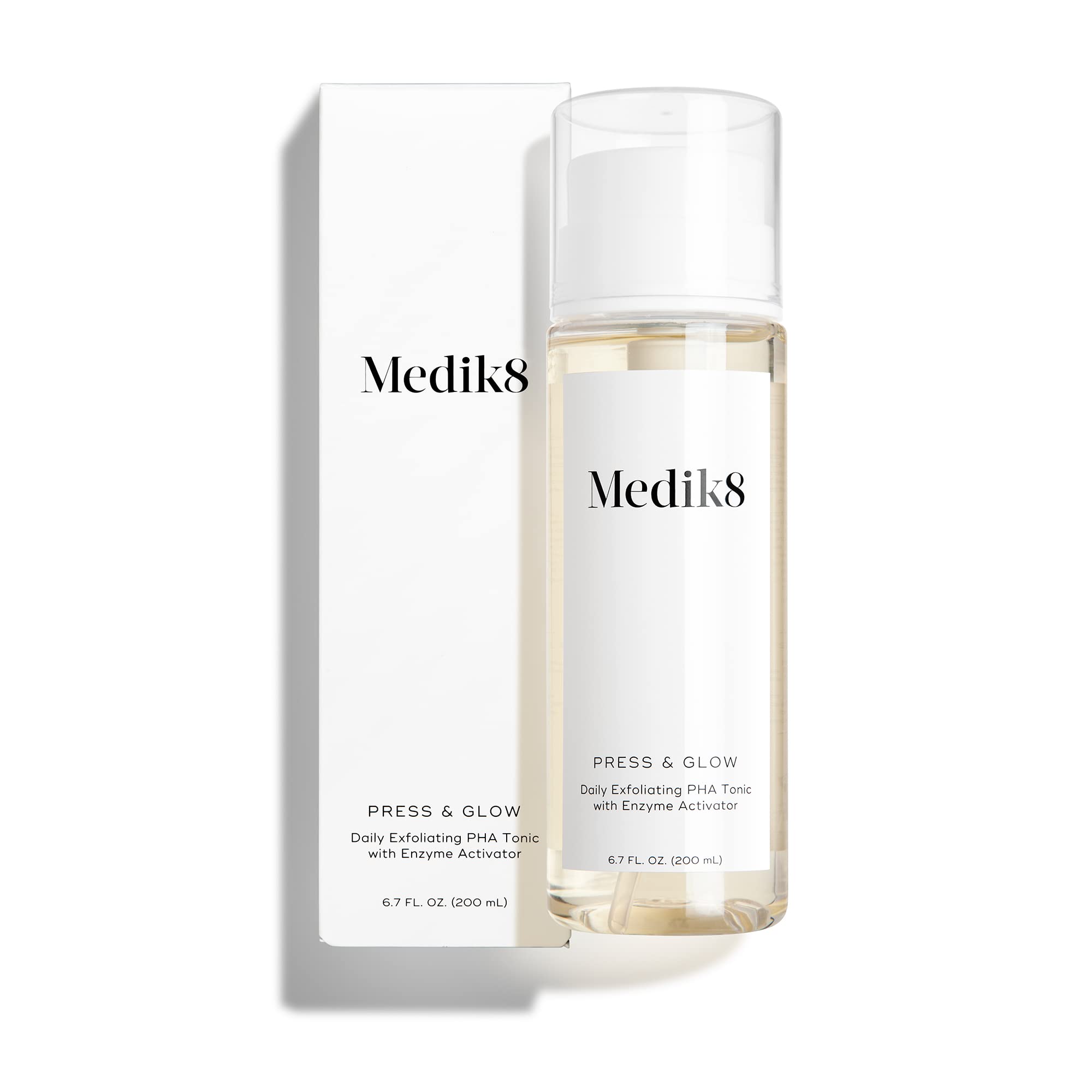 Experimenta el poder de los polihidroxiácidos (PHAs) exfoliantes de nueva generación con Press & Glow; el tónico ácido hidratante que ayuda a exfoliar la superficie del cutis para conseguir un brillo diario notable.